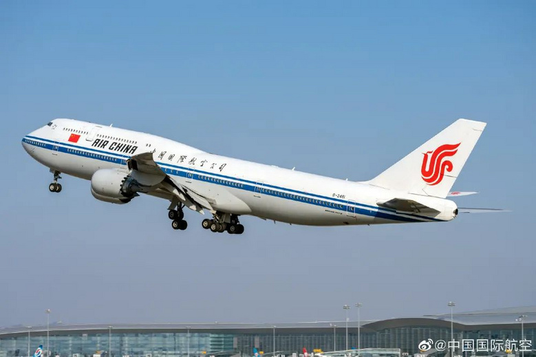 34岁机长辞职被国航索赔1066万法院赔210万