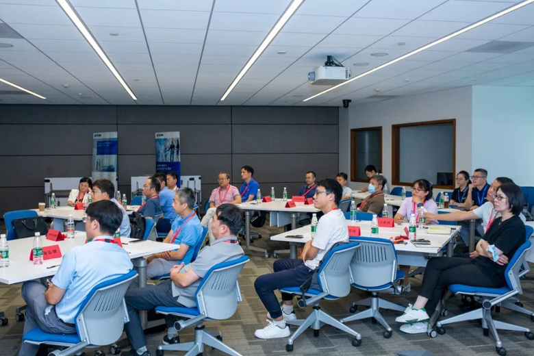 ������ͷ ����������Լ���Ĺ��ƿյ�Ʒ�ƹ�ͨ��˳���ٿ�