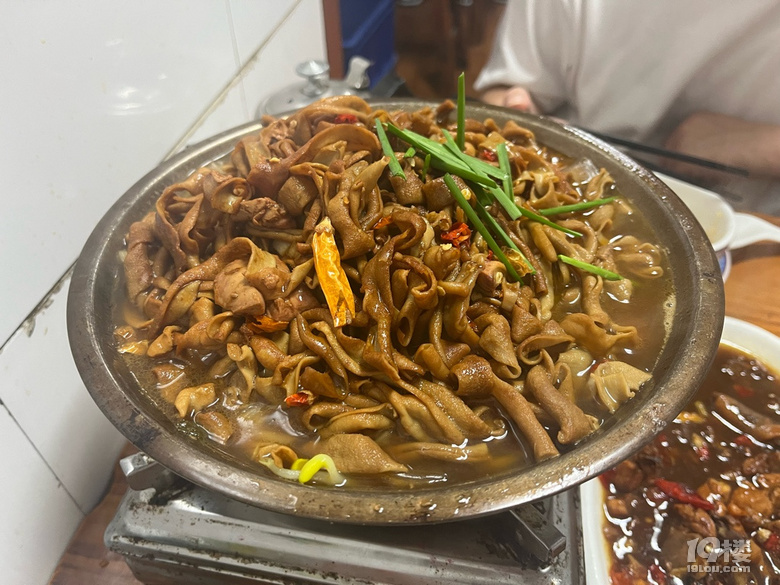 美食探店|临安老字号鸭肠火锅-阿军