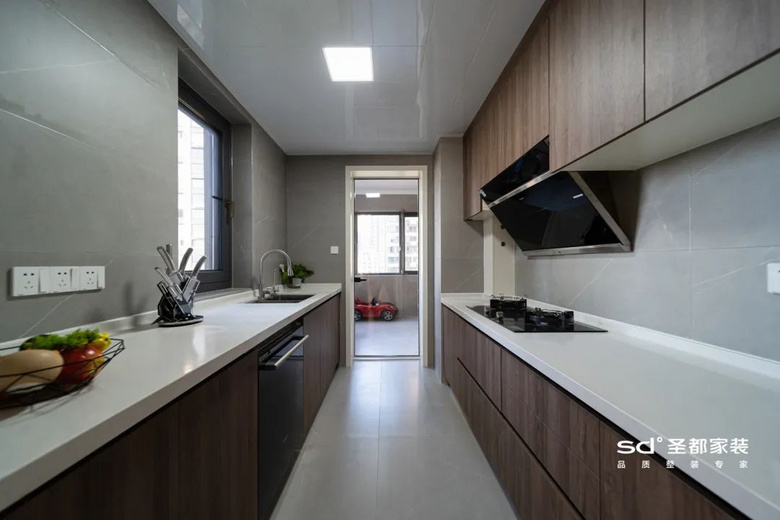 155㎡干净到极致的原木极简风,这才是宝藏