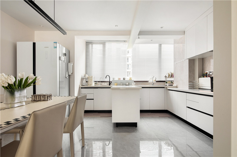 �ְ��ֽ�����졸��Χ�С��Ҿӣ��Ӵ˰��ϼ���ף�