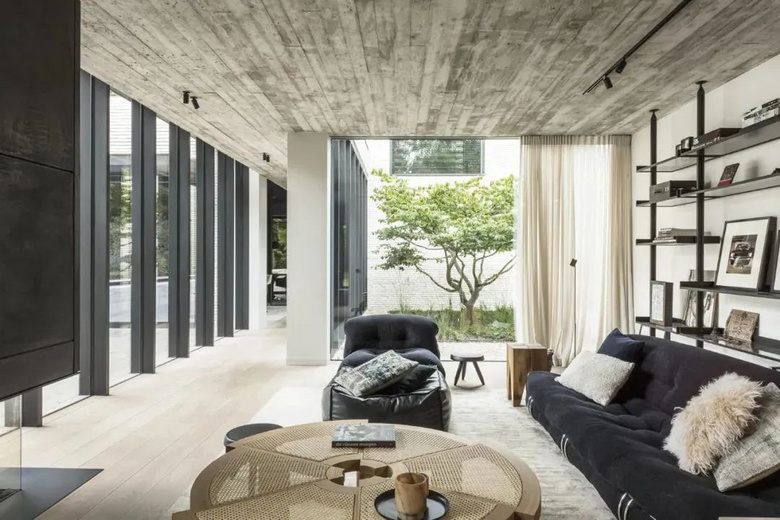 ���ţ�6�����������Ը�20cm������