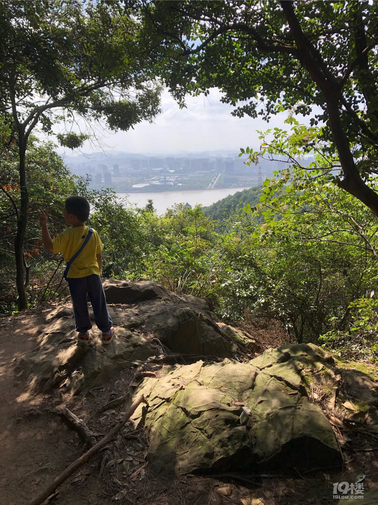贵人阁爬山路线