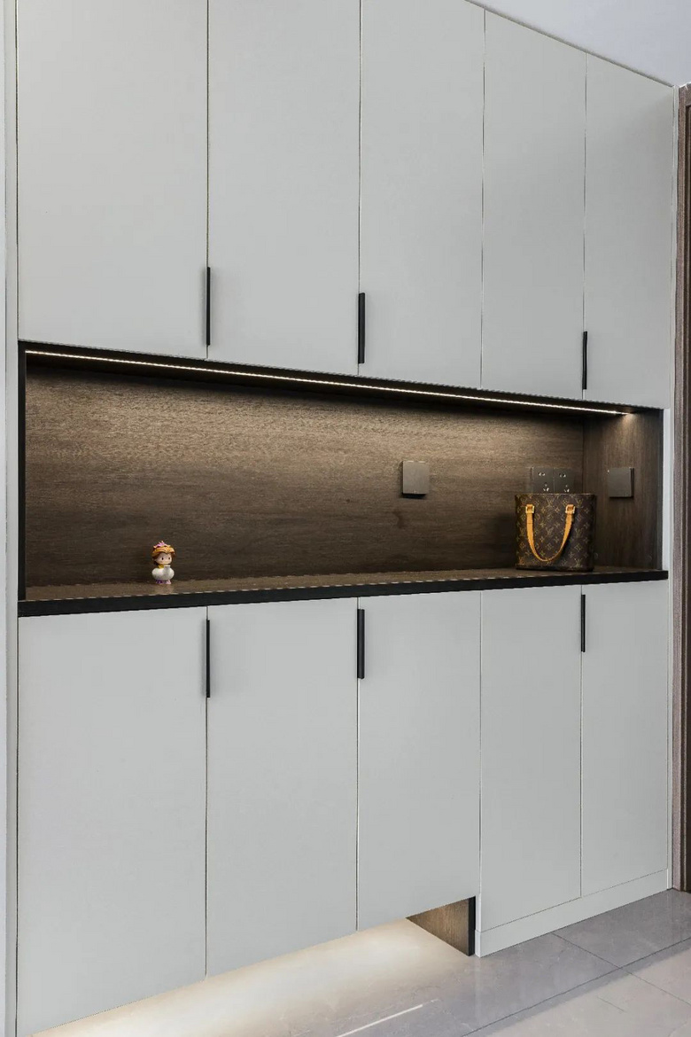 ���輶������ƹ��ԣ�ɶ���Ͷ���װ��