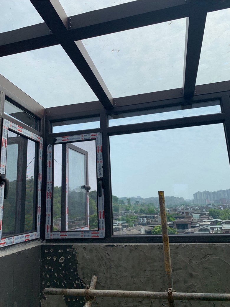 铝合金玻璃雨棚转换为铝合金玻璃阳光房——封窗篇