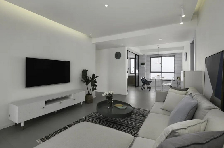 �ڰ׻ҵļ�����װ���߼�����̫�и���ˣ�