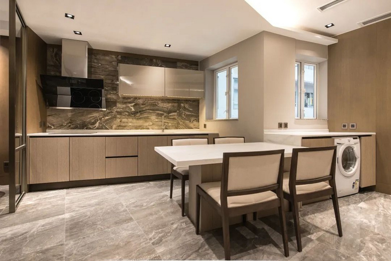 һ��Ư�����񣬾�������������