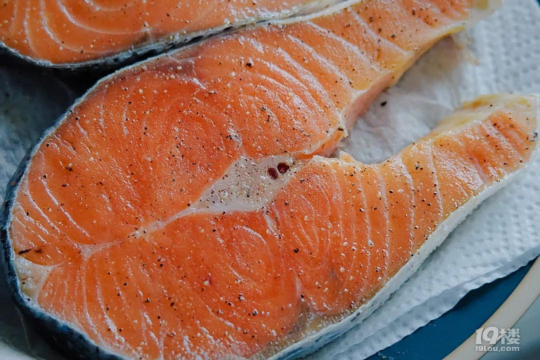 168元2斤挪威三文魚排，整魚切割，烹飪簡單健康低脂