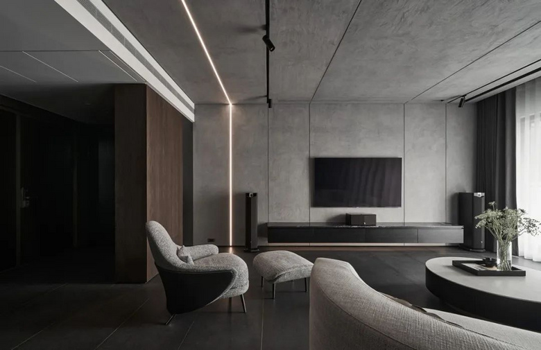 ���ӱ���ǽ����������ƣ�˲�������������Σ�