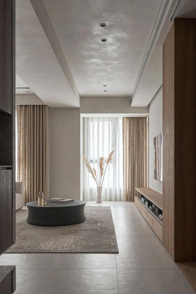 ���ӱ���ǽ����������ƣ�˲�������������Σ�