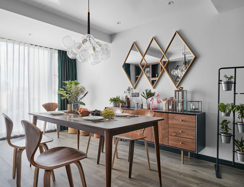 ��ʵ�õĸ���ֵ������ƣ���������ҵ��