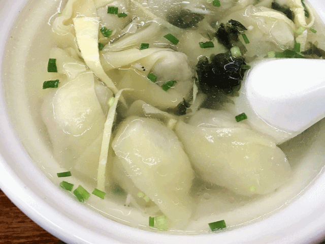 都说这条巷子是“杭州人的食堂”,从头吃到尾