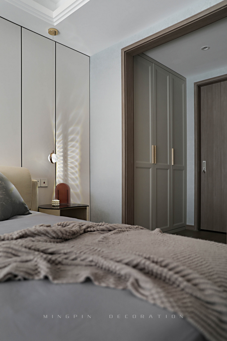 125�O���磬����ɫ����ɳ��������װ��һ���٤��