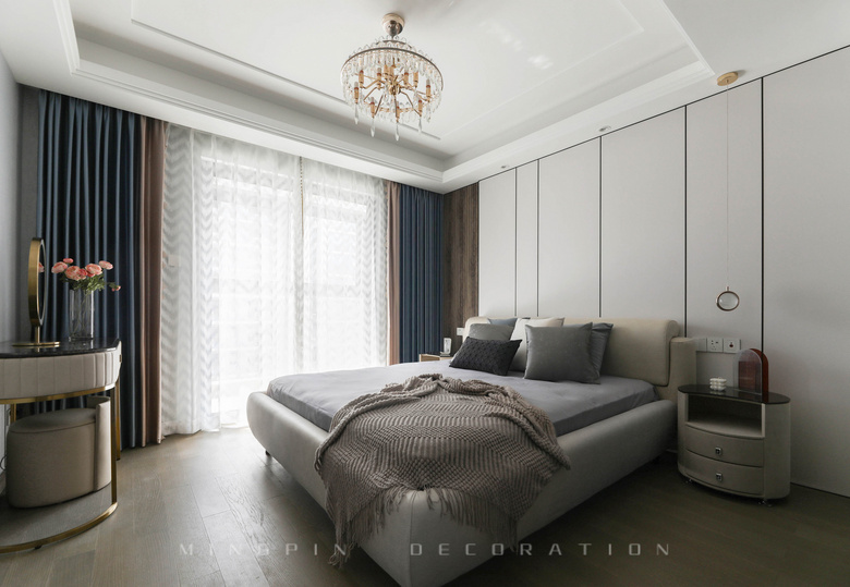 125�O���磬����ɫ����ɳ��������װ��һ���٤��