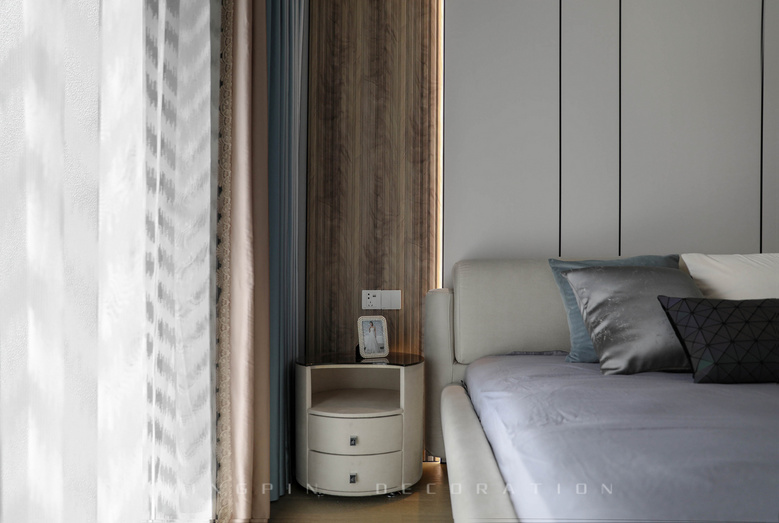 125�O���磬����ɫ����ɳ��������װ��һ���٤��