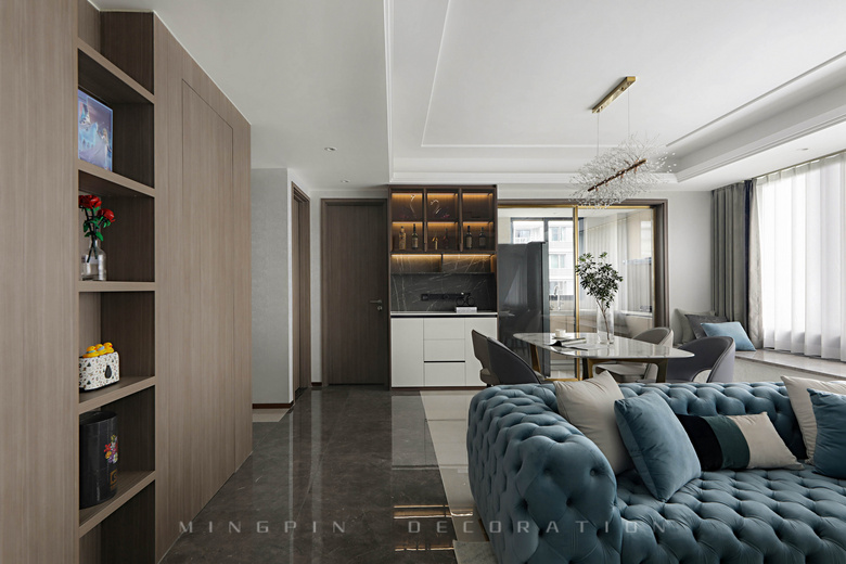 125�O���磬����ɫ����ɳ��������װ��һ���٤��