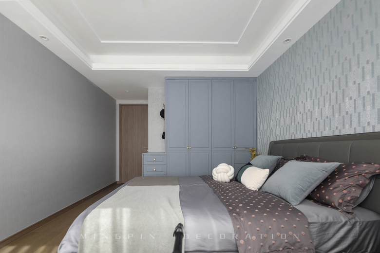 125�O���磬����ɫ����ɳ��������װ��һ���٤��