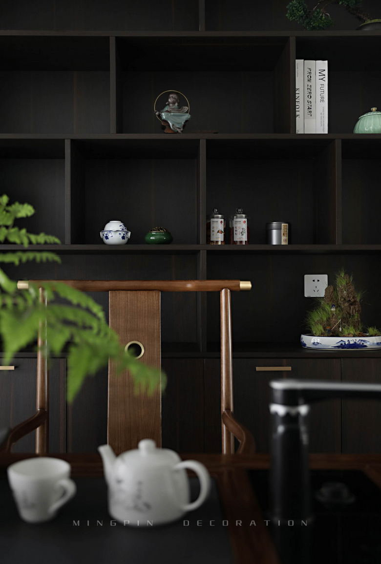 145�O����ʽ��ƣ����ò�˵����ľ���մ���Զ�����ʱ