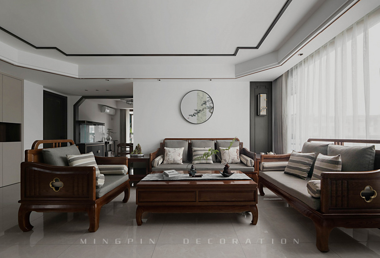 145�O����ʽ��ƣ����ò�˵����ľ���մ���Զ�����ʱ