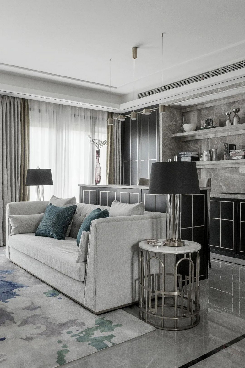 ����10��ʵ����ƣ�ʵ�ָ������Ҿ����