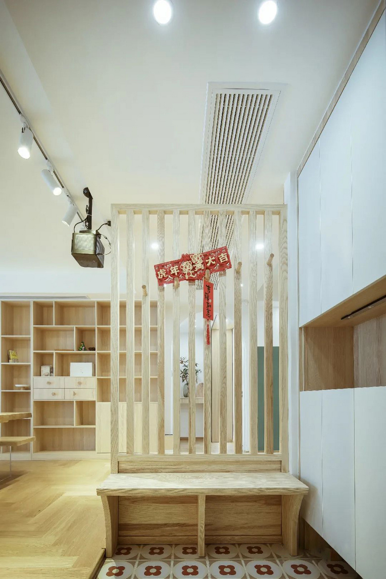 ����10��ʵ����ƣ�ʵ�ָ������Ҿ����