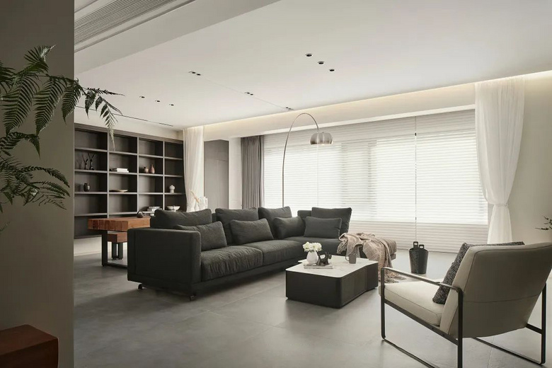 ����10��ʵ����ƣ�ʵ�ָ������Ҿ����