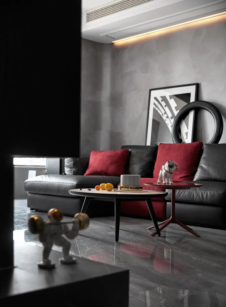 114�O ���ص�ɫ��+�Ϳ��Ĳ��ʣ����츻�й����ԵĿռ䡣