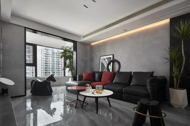 114�O ���ص�ɫ��+�Ϳ��Ĳ��ʣ����츻�й����ԵĿռ䡣