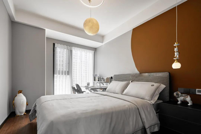 114�O ���ص�ɫ��+�Ϳ��Ĳ��ʣ����츻�й����ԵĿռ䡣