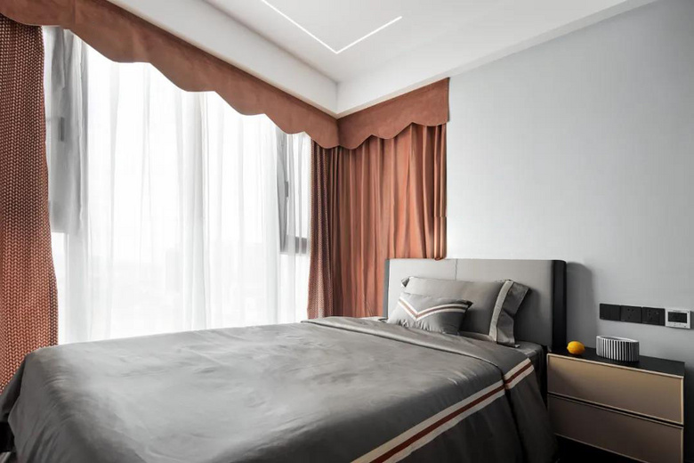 114�O ���ص�ɫ��+�Ϳ��Ĳ��ʣ����츻�й����ԵĿռ䡣