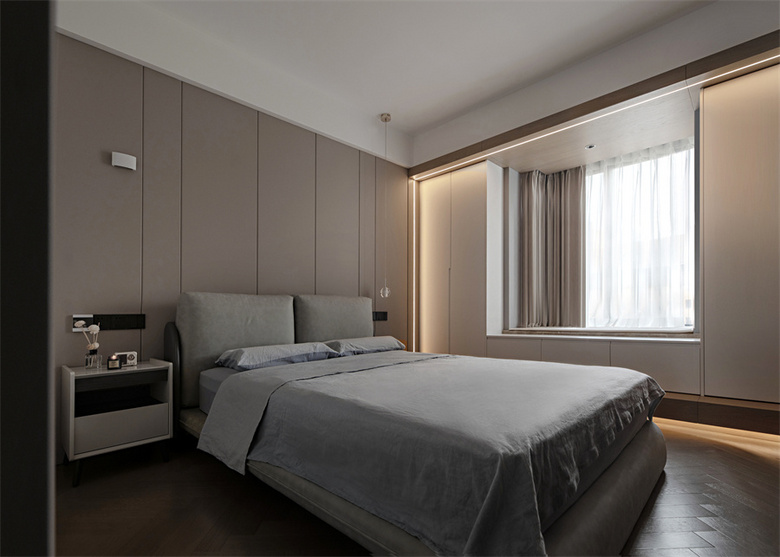 138�O�ڰ׻ң���������ִ��磬�ռ��Դ�һ��