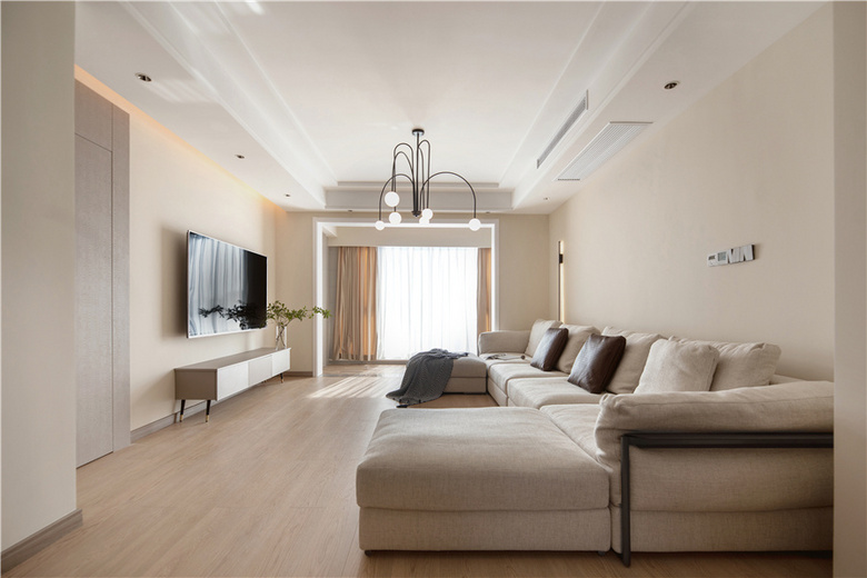 131�Oԭľ�磬������ҵ�Ī����ɫ����˵�ǽ̿���ʽģ���˰�