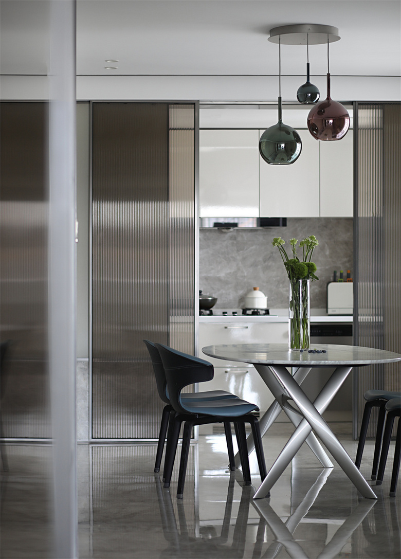 �ִ���Լ�����װ���������