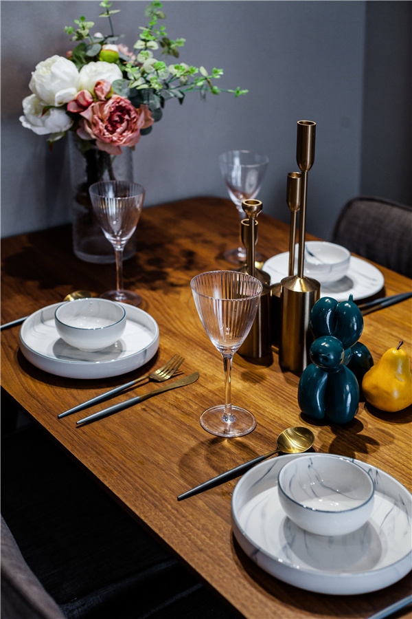 65�OС���ӣ��Ͳ���С������������ӵ�ɫ����Ķ������