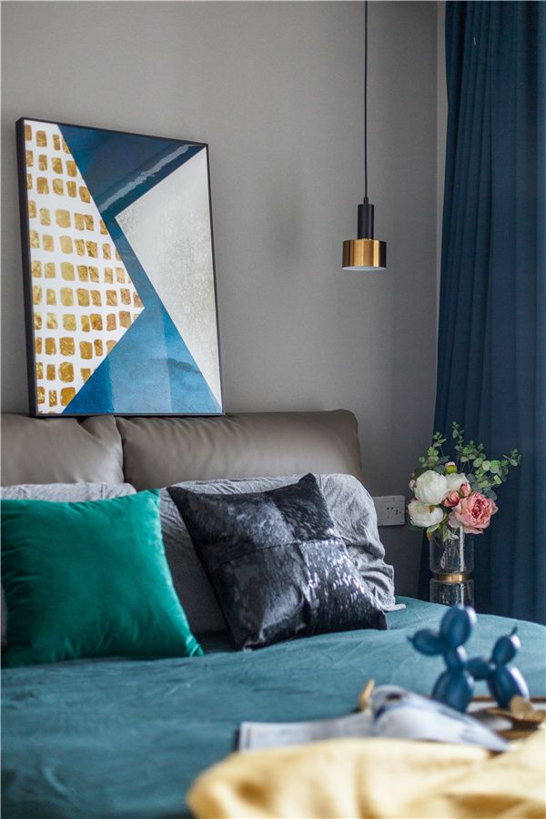 65�OС���ӣ��Ͳ���С������������ӵ�ɫ����Ķ������