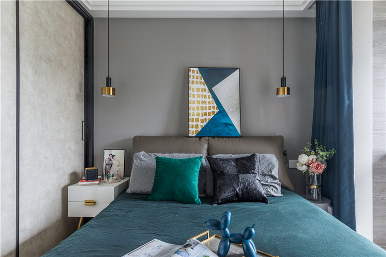 65�OС���ӣ��Ͳ���С������������ӵ�ɫ����Ķ������