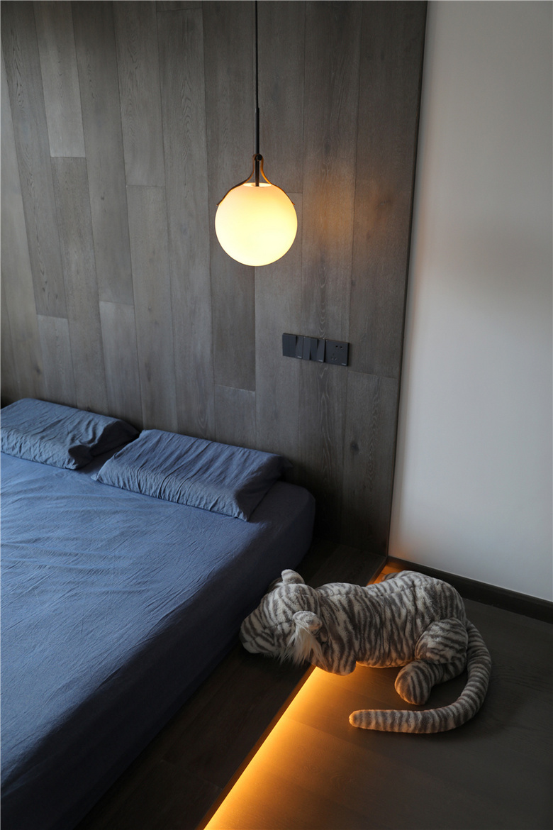 150�O�ļ����Ȼ������Ьǽ���ְ�ǽ����ֱ��������