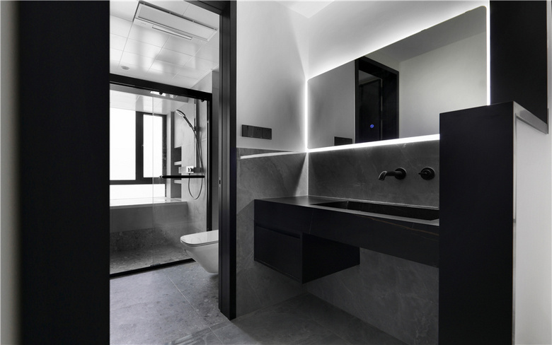 150�O�ļ����Ȼ������Ьǽ���ְ�ǽ����ֱ��������