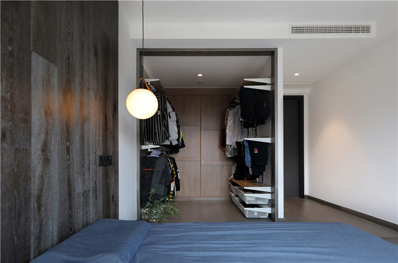 150�O�ļ����Ȼ������Ьǽ���ְ�ǽ����ֱ��������