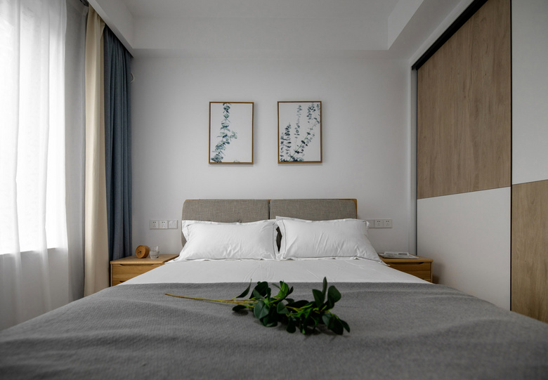 140����̨�ⴰ�������й����л�����ֱ�ǰ����������ʵ