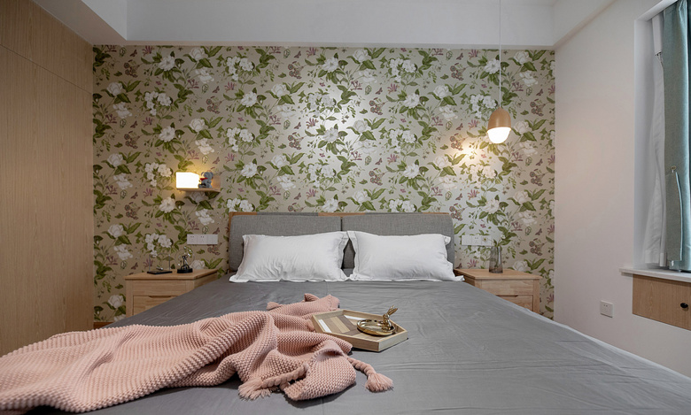 140����̨�ⴰ�������й����л�����ֱ�ǰ����������ʵ