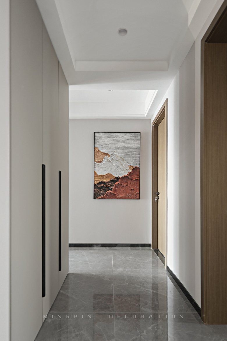 һ����һ��ȣ��洦�ɼ��Ĵ���ռ䣬��164�O���ִ���ռ����