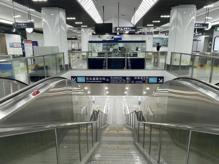 杭州文三路地铁站今日开通！地处市中心，为啥要等这么久？