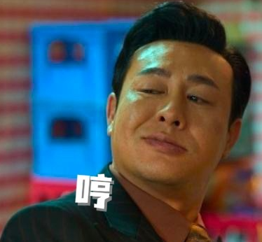 演員張頌文撿到只花紋獨(dú)特的流浪貓,結(jié)果分不清臉…整天對(duì)著貓屁