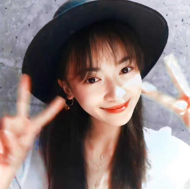 吃老本、痴迷整容、在线讨工作，这些过气的女星，怎么沦落于此？