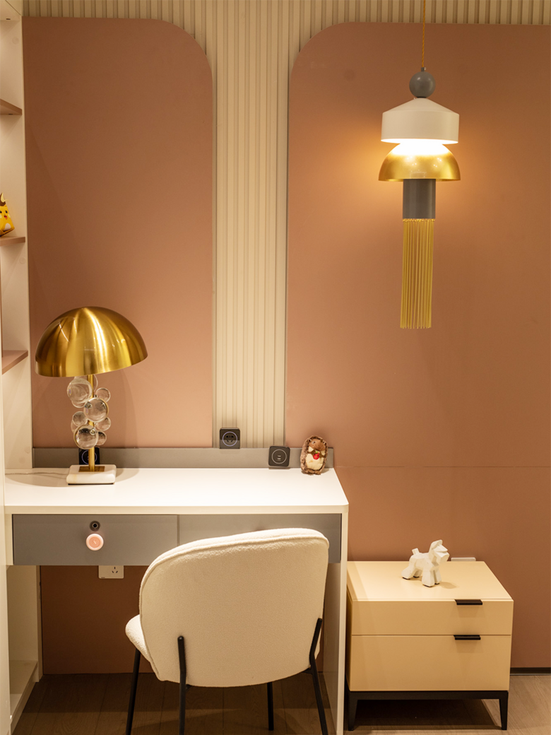 ���ݳ��ù�?8000ƽ����Ҿ������