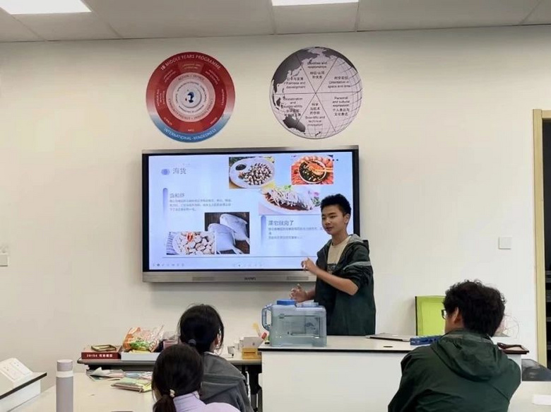 杭州初中生上课烧鱼，地理老师力挺：这是一种新的学习方法