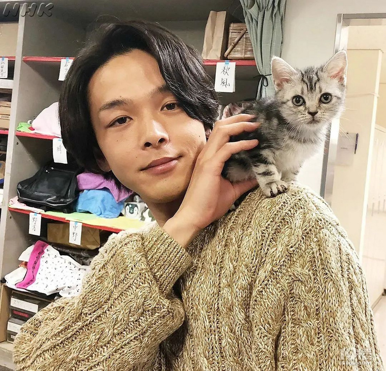 日娛這位男神突然官宣結(jié)婚,新娘竟然是她?