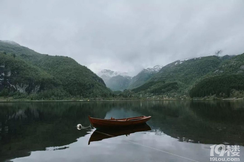 ���Ӹ������Ǹ�ۡ�������ƺ�������ģ������Ҹ��ؾ�