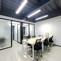 2+1隔间51方靠窗办公室3600包月精装带家具公区可注册